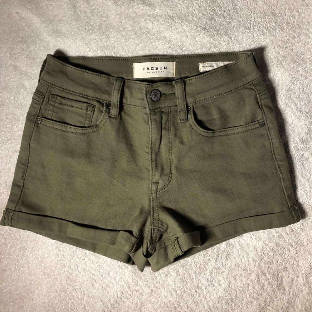 olive green pacsun shorts